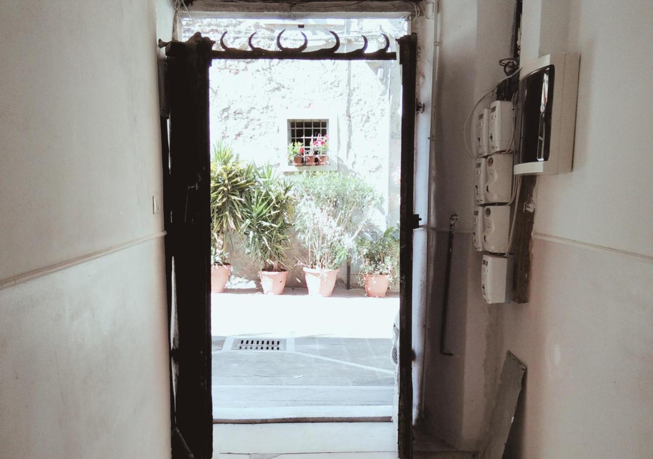 شقة Casa Artisti كارارا المظهر الخارجي الصورة